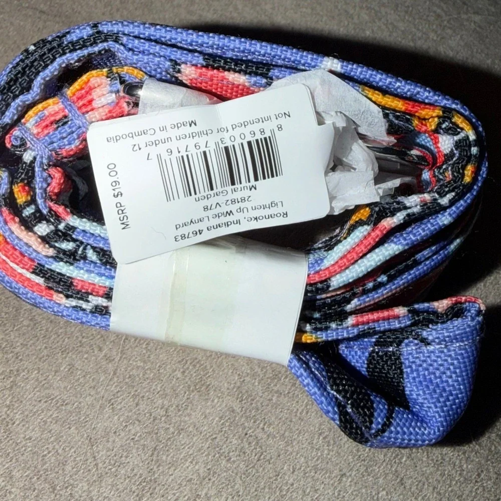 Vera Bradley Lighten Up Wide Lanyard Mural Garden Floral Blue 28182-V78 NWT